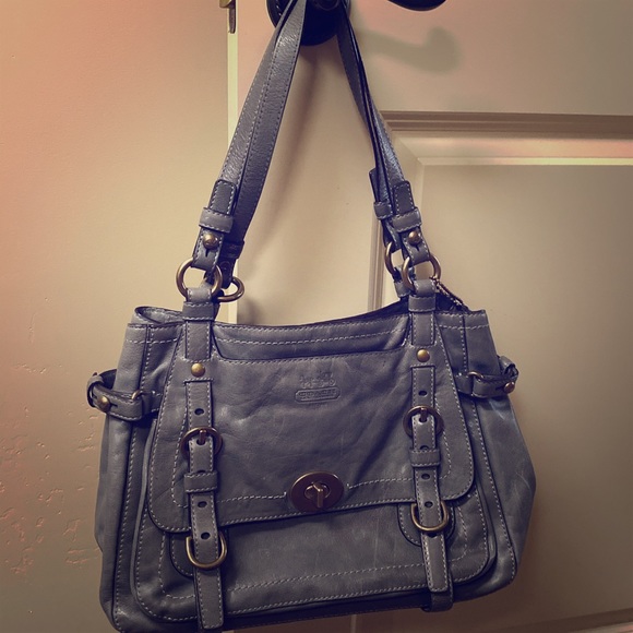 Coach Handbags - Coach legacy purse